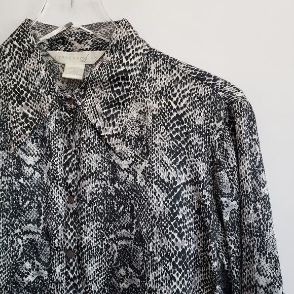Snakeskin long sleeve silk blouse size Medium - Picture 4 of 5